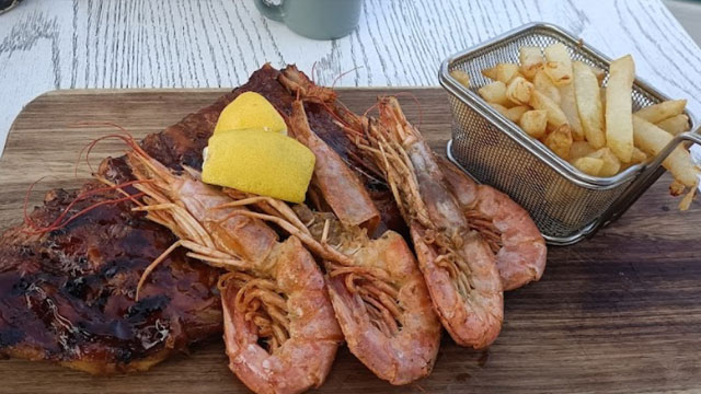 Surf &amp; Turf (Rib &amp; Prawn Combo)